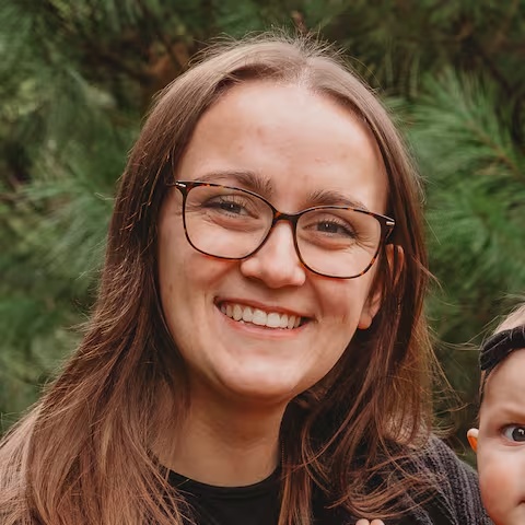 Carissa, your Steadfast Stays co-host